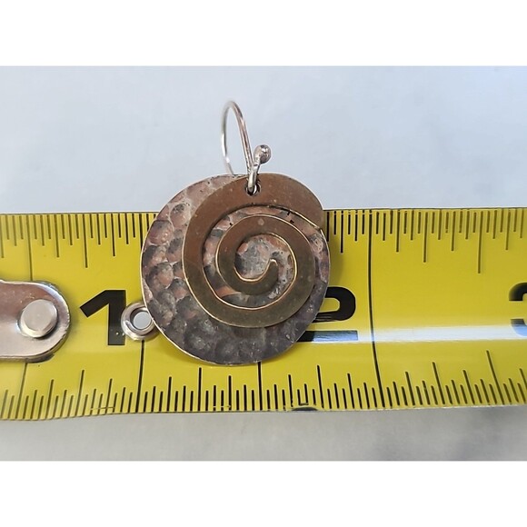 925 Hammered Sterling Silver Brass Swirl Dangling Pierced Earrings Vintage - Picture 9 of 10
